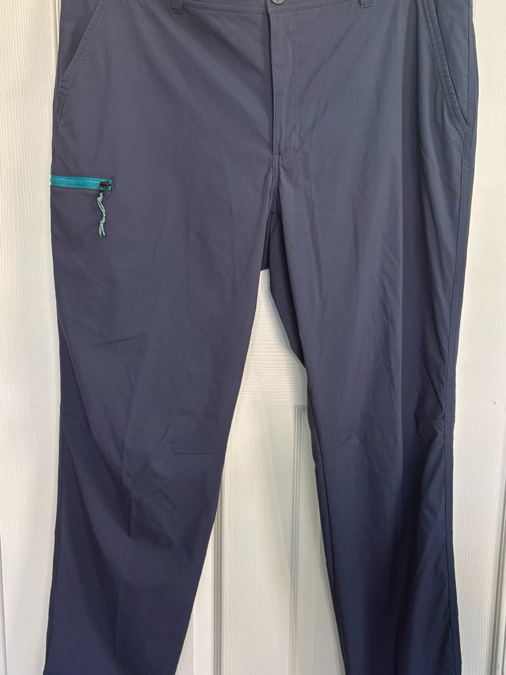 REI Men's Navy Cargo Pants with Aqua Zip Pocket